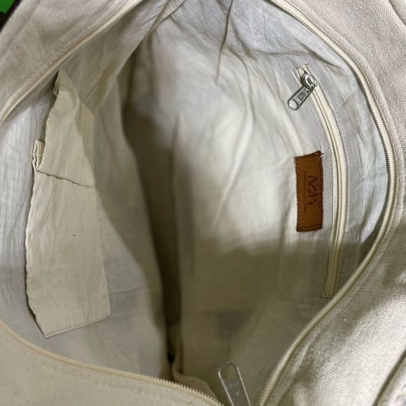 America & Beyond Tote Shoulder Bag Multi Purpose Double Handle Black White Aztec - Picture 4 of 4